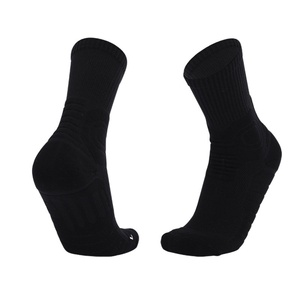 Calcetines de Fútbol Personalizados para Hombre, de Algodón y Bambú, Antideslizantes, Transpirables, de Secado Rápido, con Logotipo Personalizado en la Parte Inferior - Product Image 5