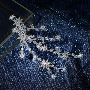 Accessori da <span class=keywords><strong>sposa</strong></span> lucidi in stile Ins da donna in lega copricapo da <span class=keywords><strong>sposa</strong></span> con fermagli per capelli a stella e molletta a molletta ad artiglio per le spose - Product Image 6