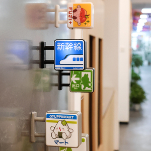 Autocollant magnétique personnalisé pour mini réfrigérateur Boîte à lumière Logo personnalisé Autocollant magnétique pour réfrigérateur Cadeau personnalisé - Product Image 2