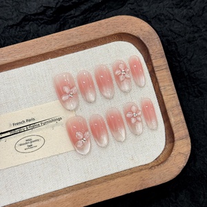 Faux ongles à presser pour femmes, rose nude, amande, ombré, avec fleurs de cerisier 3D et strass, finition vernie, pour le style nuptial printanier - Product Image 3