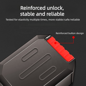 หัวเข็มขัดนิรภัยโลโก้รถยนต์ ส่งเร็ว ทนทาน ผลิตจากโลหะและหนัง เหมาะสำหรับผู้ที่มีน้ำหนักเกิน หญิงตั้งครรภ์ และเด็ก ใช้งานง่าย แบบเสียบปลั๊ก - Product Image 4