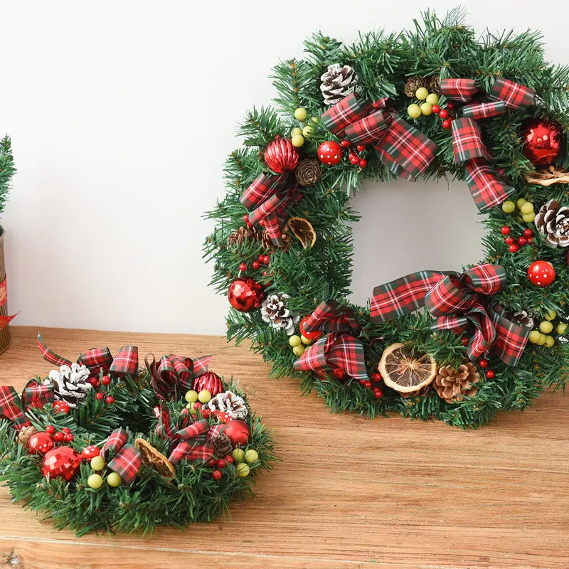 2021 Hot Sale Fashion Christmas Ornaments Mini 45cm Pvc Christmas Wreath