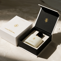 Boîte magnétique personnalisée pour ensemble de soins de la peau avec un élégant emballage cadeau en boîte blanche ivoire