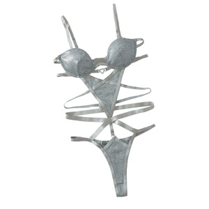 Lencería Bodycon Metálica Brillante de Una Pieza para Mujer con Tirantes de Cadena y Aberturas Cruzadas - Product Image 5