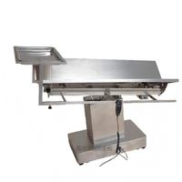 Table d'opération vétérinaire électrique professionnelle EUR VET HT-1 avec fonction de chauffage, inclinaison manuelle/automatique, roulettes mobiles robustes