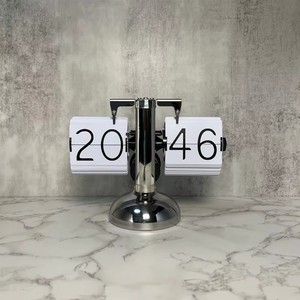 Auto Flip Desk <strong>Clock</strong> Retro Digital Flip Down <strong>Clock</strong> -<strong>Battery</strong> Powered Internal Gear Operated <strong>Clock</strong> for Home &amp; Office D&eacute;cor - Product Image 5