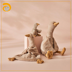 Manta de Peluche Ecológica Teñida para Bebé, Suave y Segura, con Cabeza de Pato Adorable, Juguete para Cuna de Recién Nacido, Regalo para Baby Shower - Product Image 1