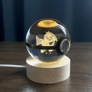 Boule de Pikachu en cristal avec socle en bois MH-Q0417 - Product Image 6