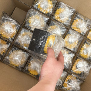 Regali per la Festa della Mamma, Scatola Regalo con Fiore di Girasole Simulato e Collana per la Festa della Mamma, <span class=keywords><strong>Compleanno</strong></span>, San Valentino, Anniversario - Product Image 2