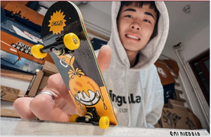 Monopatín de Dedo de Madera de Arce con Tecnología de Fundición por Gravedad Personalizado al por Mayor, Mini Monopatín de Dedo Impermeable para Principiantes y Avanzados - Product Image 4