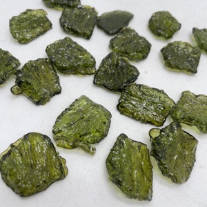 All'ingrosso di cristallo di alta qualità moldvatite esemplari per la guarigione - Product Image 3