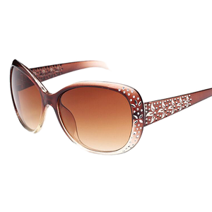 Vente en gros <span class=keywords><strong>de</strong></span> lunettes <span class=keywords><strong>de</strong></span> <span class=keywords><strong>soleil</strong></span> vintage pour femmes, tendances <span class=keywords><strong>2022</strong></span>, monture en métal transparente, verres colorés bleu, brun, vert, violet, jaune, carré - Product Image 1