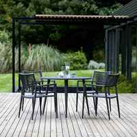 Ensemble de salle à manger de jardin de style moderne, table en aluminium avec plateau en verre, design de pieds coniques