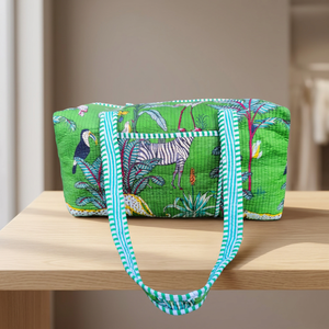 Bolsa de Viaje Tipo Weekender con Estampado Tropical, Gran Capacidad, Bolsas de Viaje Acolchadas de Tela Verde con Cierre de Cremallera - Product Image 3
