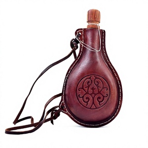 Botella de Agua de 750 ml con Funda de Cuero para Camping, Cantimplora de Cuero Personalizada para Caza con Correa de Hombro Ajustable - Product Image 2