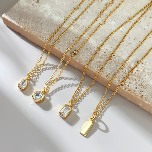 จี้เพชรทรงหยดน้ำประดับเพชรซิคอนเคลือบทอง 18K สำหรับผู้หญิง - Product Image 1