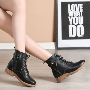 Botas retro de cuero de vaca marrón a media pantorrilla para mujer, transpirables, con cremallera, planas, con forro de piel sintética, que aumentan la altura, zapatos de invierno - Product Image 4