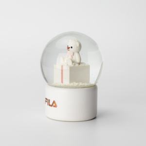 Nouveau design <span class=keywords><strong>Globe</strong></span> à neige personnalisé Cadeau de marque de luxe Acheter des objets artisanaux en verre et en résine <span class=keywords><strong>Mini</strong></span> rouge à lèvres <span class=keywords><strong>Globe</strong></span> à eau en verre Souvenir pour cadeau d'affaires - Product Image 4