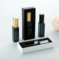 Flacon de parfum rechargeable carré bleu de 10 ml en verre épais avec logo personnalisé SUMEEAR, imprimé sur l'écran, avec bouchon pulvérisateur et boîte d'emballage, Zhejiang