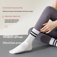 Chaussettes de yoga antidérapantes à semelle en silicone pour femmes, mi-mollet, pour intérieur, quatre saisons, fitness, danse, Pilates, professionnelles, antibactériennes