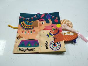 Nouveau Lakarose petit bébé premiers thèmes <span class=keywords><strong>de</strong></span> jeu doux conception unique queues livre en tissu enfants livre d'apprentissage - Product Image 3