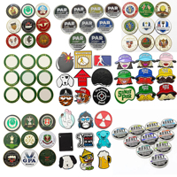 Marqueur de balle de golf magnétique en métal vierge personnalisé avec clip, motif Père Noël à visière en aluminium et sourire effrayant, utilisable comme épingle ou clip pour chapeau, idéal pour les voyages