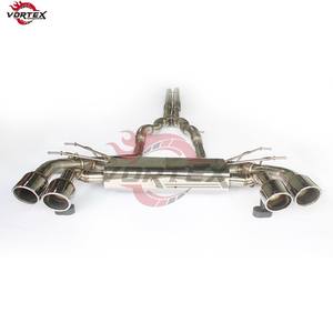 Système d'échappement Catback Valvetronic en acier inoxydable Vortex - Quatre sorties haute performance, finition miroir effet écailles de poisson - Product Image 4