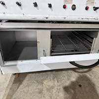 Cuisinière à gaz commerciale autonome à 4 brûleurs avec gril à pierres volcaniques et four à gaz, équipement de cuisine de restaurant en acier inoxydable