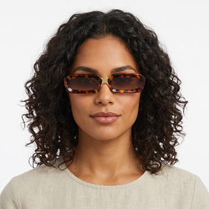 Lunettes de soleil rectangulaires pour femmes, monture tortue à bord complet, protection UV400, protection solaire, style adulte - Product Image 1