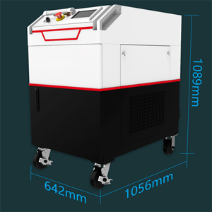 Machine de nettoyage laser à fibre pulsée de 300 watts à refroidissement par eau de précision pour l'élimination de la rouille sur les pièces automobiles en acier - Product Image 4