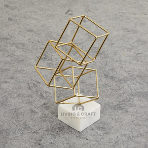 Mesa Decorativa de Latón Hecha a Mano y Mármol Natural de Alta Demanda para Decoración del Hogar con Calidad y Precio de Exportación - Product Image 3