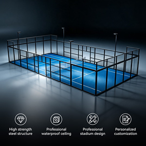 Terrain de padel panoramique avec toit fixe pour projet de construction d'installation sportive extérieure commerciale - Product Image 4