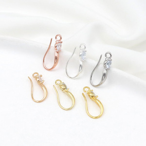 Ganchos para orejas en forma de U chapados en oro de 18 quilates, cobre con circonita de 4 mm para la fabricación de pendientes A02 - Product Image 1