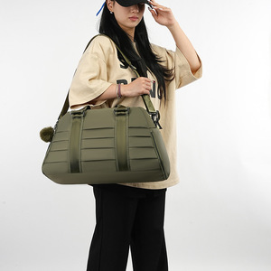 Sacs à dos de sport en nylon grande capacité, haute qualité, avec séparation humide/sec, fermeture éclair, vente en gros, sacs de voyage sportifs pratiques à transporter - Product Image 3