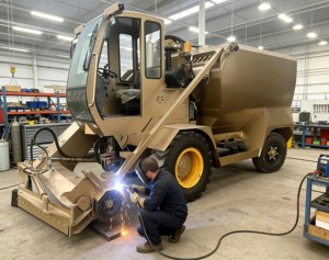 Nuovo Pulitore Automatico Semovente <span class=keywords><strong>per</strong></span> Letame con Doppio Motore Sigillato e Cambio Fluido, Attrezzatura <span class=keywords><strong>per</strong></span> la Rimozione di Escrementi <span class=keywords><strong>per</strong></span> Fattorie Grandi, Medie e <span class=keywords><strong>Piccole</strong></span> - Product Image 3