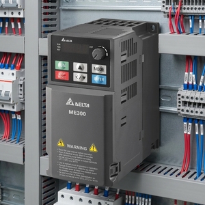 ไดรฟ์มอเตอร์ AC รุ่น VFD-ME300 เฟสเดียว 115V 200W ควบคุมคอมเพรสเซอร์ VFD1A6ME11ANNAA VFD1A6ME11ANNAA มอเตอร์ AC ไดรฟ์ตรงรุ่น VFD1A6M - Product Image 1