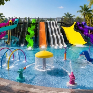 Équipement de parc aquatique professionnel sur mesure de grande taille avec toboggans en spirale et ondulés pour stations balnéaires et aires de jeux extérieures - Product Image 1