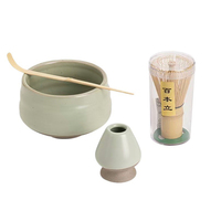 Ensemble de fouets à matcha de qualité cérémonielle avec logo, style dessin animé, pour le thé matcha