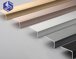 <span class=keywords><strong>Bande</strong></span> <span class=keywords><strong>antidérapante</strong></span> pour <span class=keywords><strong>escalier</strong></span> en aluminium <span class=keywords><strong>Bande</strong></span> de fermeture en forme de L - Product Image 4