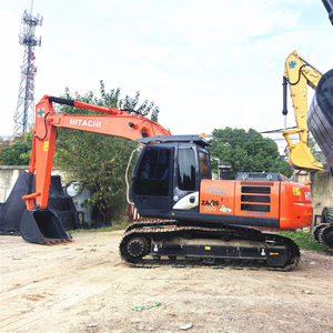 Excavatrice Hitachi ZX200 d'occasion d'origine japonaise, modèle 2018, godet de 1,5 m, poids opérationnel de 30 tonnes, moteur Isuzu, à vendre à prix avantageux - Product Image 3
