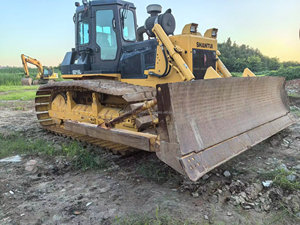 Bulldozer sur chenilles d'occasion Shandong SHANTUI SD16, modèle 2016, poids opérationnel de 16 tonnes, capacité de la benne de 1,38 m³, puissance de 202 kW. - Product Image 2
