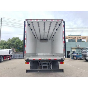 HOWO 4x2 Diesel Type Refrigerated Vehicle Long & Short Distance Delivery Truck For Frozen Goods - Product Image 4
