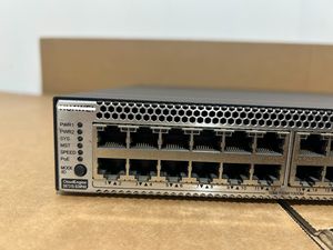 Commutateur réseau de couche 3 à 24 ports S5731S-S24P4X avec 24 ports 10/100/1000BASE-T (370W) et 4 ports 10GbE SFP+ - Product Image 2