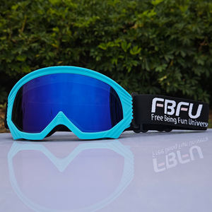 Lunettes de ski pour jeunes, vente en gros directe d'usine, verres anti-buée, légères, verres interchangeables pour le cyclisme - Product Image 4