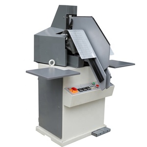 Máquina de Bloqueo Neumática SIGMA 163 Reconstruida con Cuchilla de Engarzado <span class=keywords><strong>Corta</strong></span> para Calzado y Botas - Product Image 1