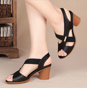 Sandales à talons hauts pour femmes en gros, sandales à bout ouvert en PU, tongs tendance pour <span class=keywords><strong>la</strong></span> saison estivale, chaussures pour maman - Product Image 6