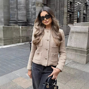 New Raw Edge Nhỏ Thơm Phong Cách Chic Top Len Áo Khoác Ngắn Mùa Thu Mùa Đông Thời Trang Cổ Điển Phụ Nữ Của Áo Khoác - Product Image 1