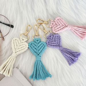 <span class=keywords><strong>Porte</strong></span>-clés en forme de <span class=keywords><strong>cœur</strong></span> avec pompon pour tissage fait main <span class=keywords><strong>Porte</strong></span>-clés en forme de <span class=keywords><strong>cœur</strong></span> <span class=keywords><strong>Porte</strong></span>-clés en forme de <span class=keywords><strong>cœur</strong></span> <span class=keywords><strong>Porte</strong></span>-clés <span class=keywords><strong>macramé</strong></span> pour amoureux du coton - Product Image 3