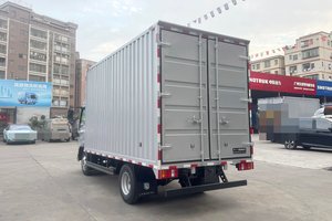 NOUVEAU Camion électrique 4x2 400KM à carrosserie entièrement fermée, véhicule de <span class=keywords><strong>livraison</strong></span> de marchandises tout temps, camion de transport avec cabine de nuit 100-150kW - Product Image 5