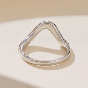 Bague d'éternité géométrique plaquée argent avec zircone cubique de laboratoire sertie pavé, bijoux de fiançailles pour femme - Product Image 2
